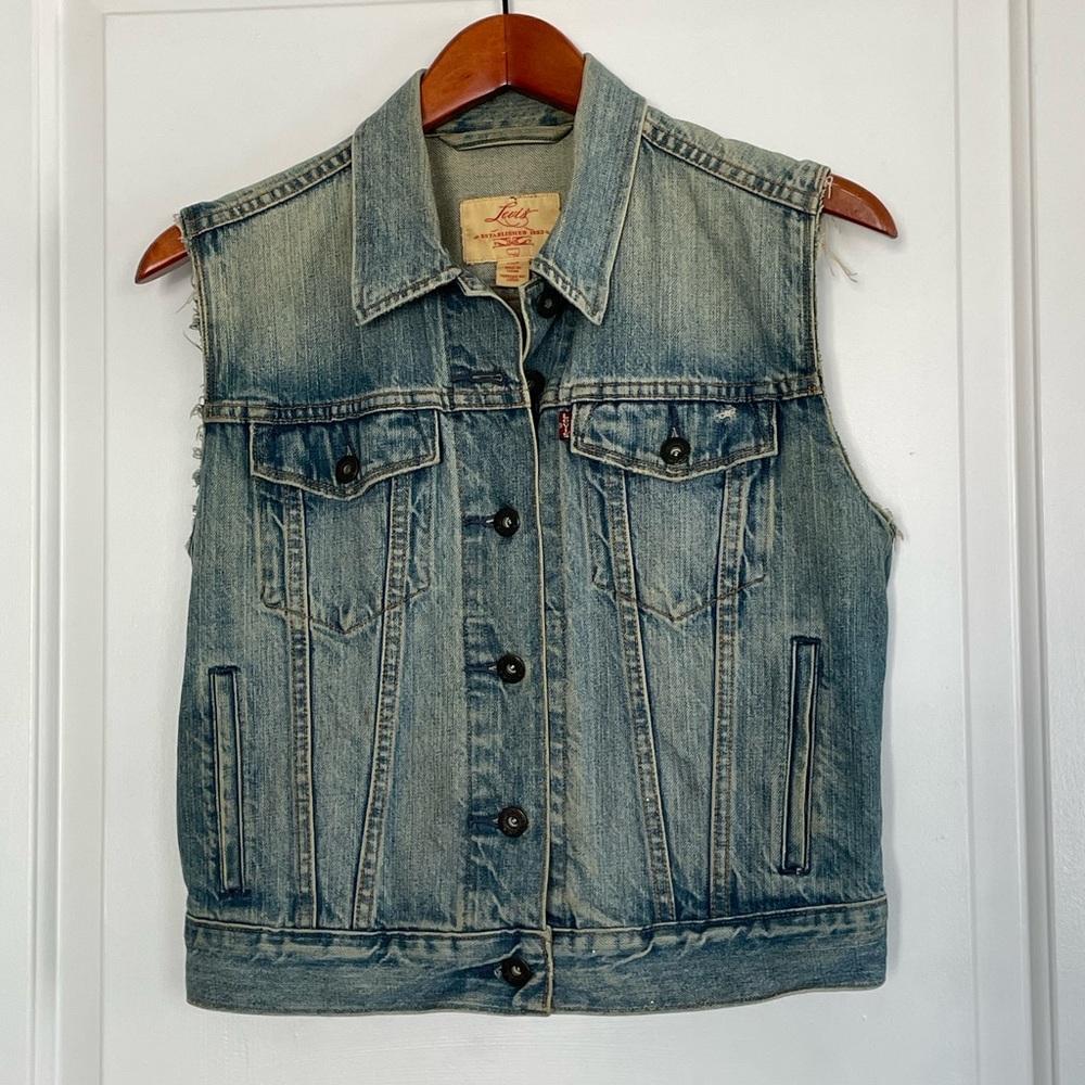 Levi's Classic Distressed Trucker Denim Vest Small Grunge Festival Classic